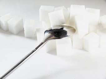 white sugar and erythrols 